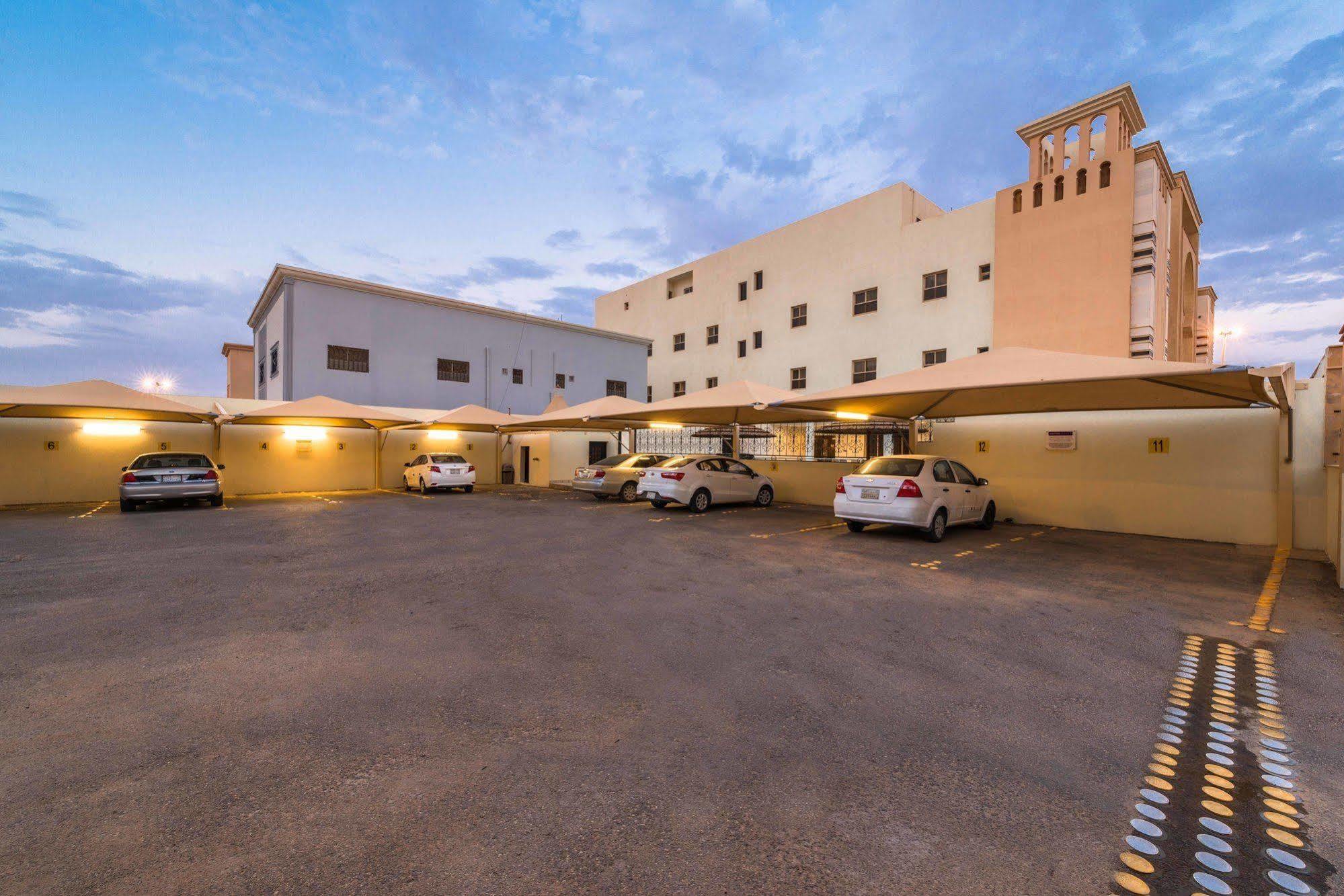 Boudl Al Fakhria Lejlighedshotel Unaizah Eksteriør billede
